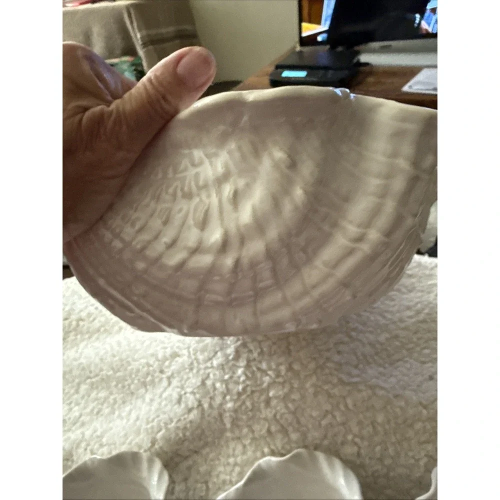 Pottery Barn Shell Salad Bowl Large W/3 Small Salad Bowls White 11